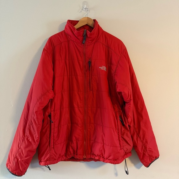 The North Face Men’s  Vibrant Red Puffer Jacket - Picture 2 of 16